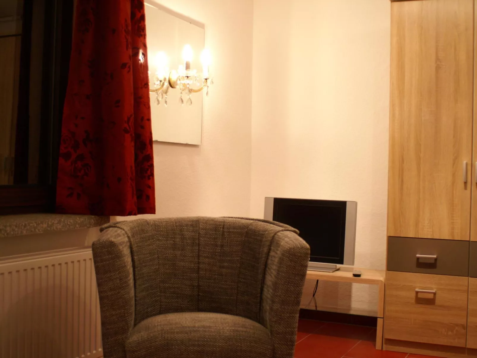 Insel der Freude-Drinnen