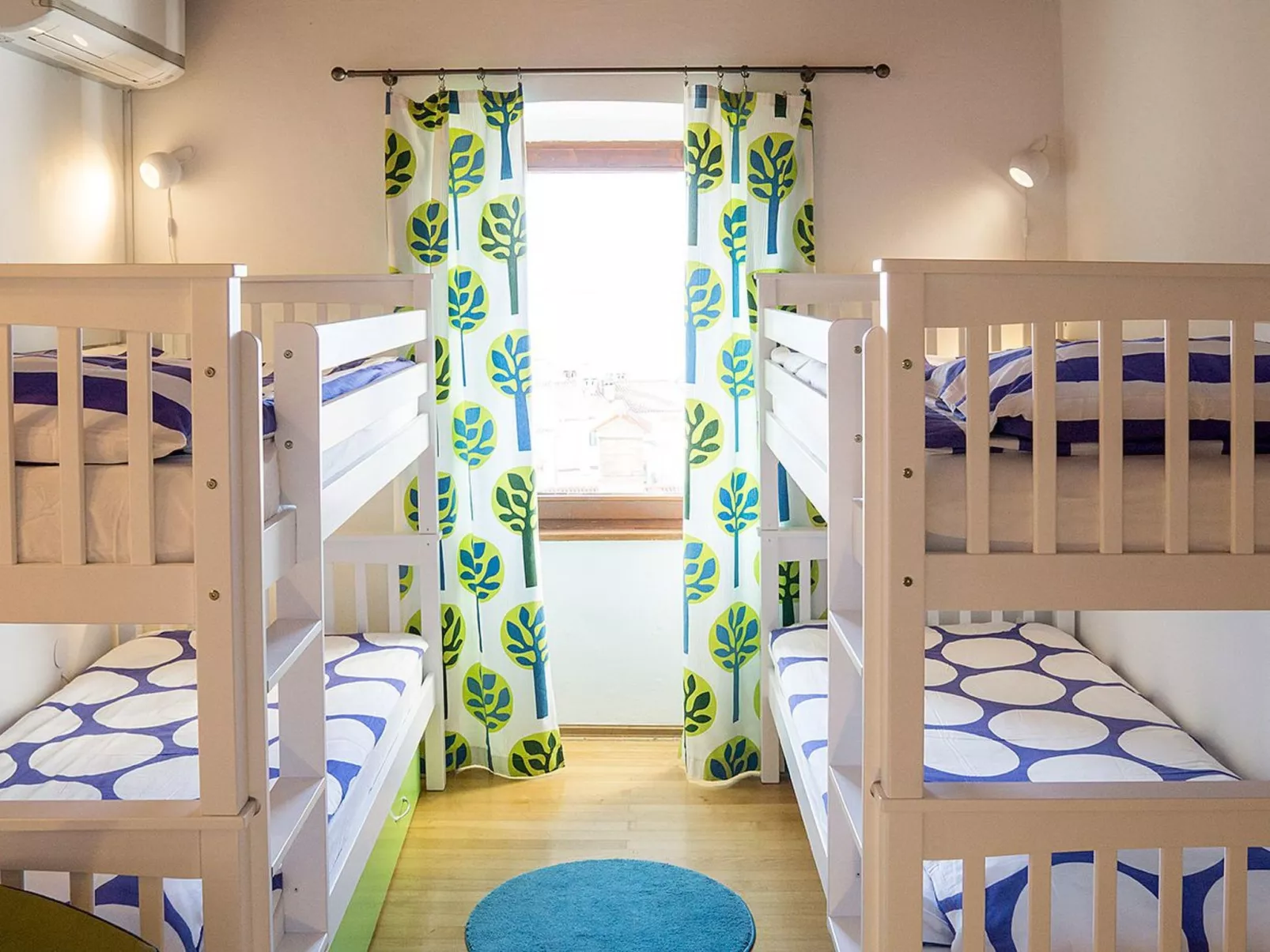 Mit Whirlpool-Inside