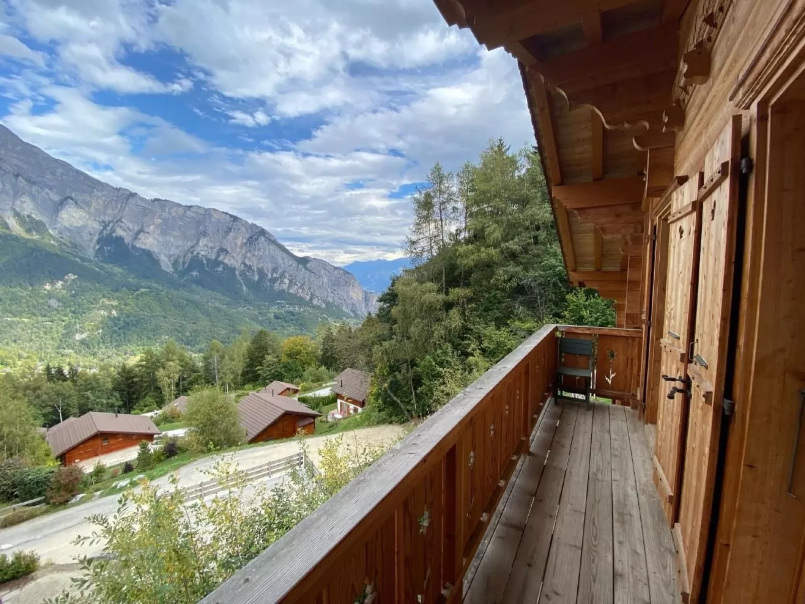 Chalet Alpilles - 4 Zi. mit atemberaubender Aussicht-Image-tags.info