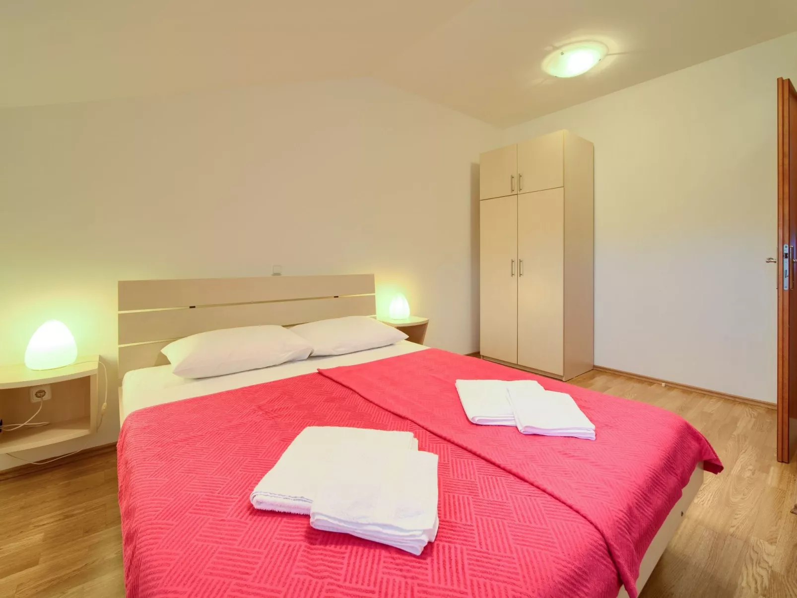 Wohnung A1 mit schönem Panoramablick-Drinnen