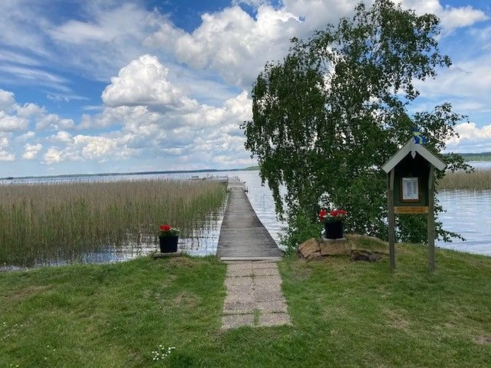 In Tibro mit Kleinem Garten-Inside