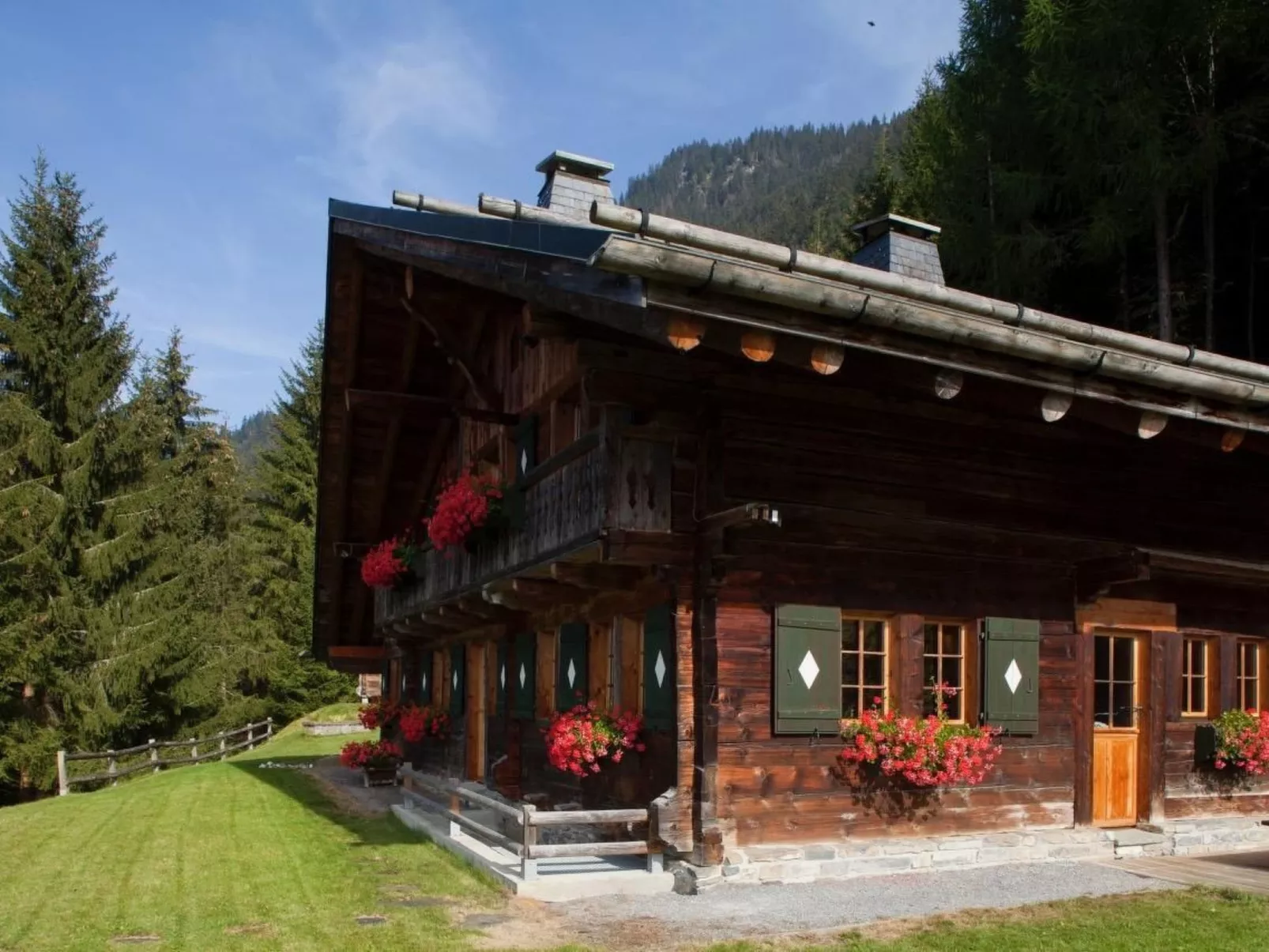Berghütte "Le Chalet de Lara"-Dedans