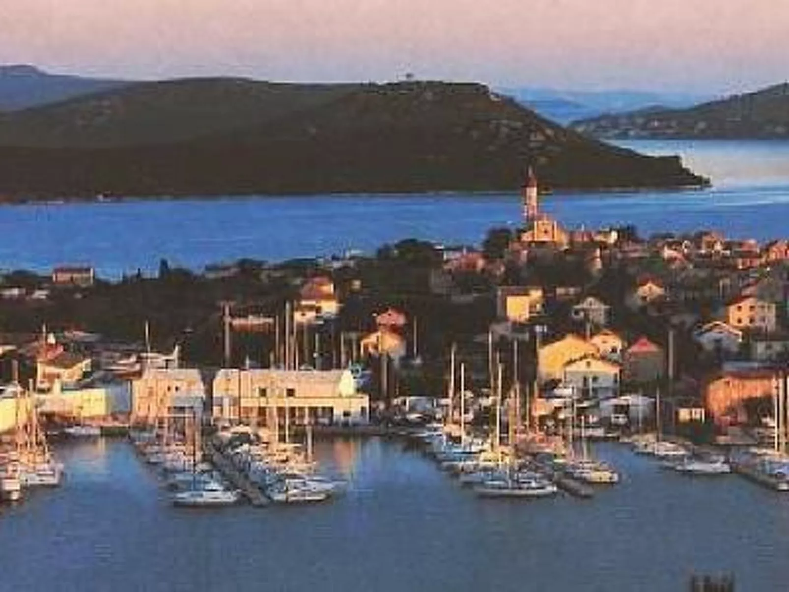 Kleines Apartment Emil Bordo-Inside