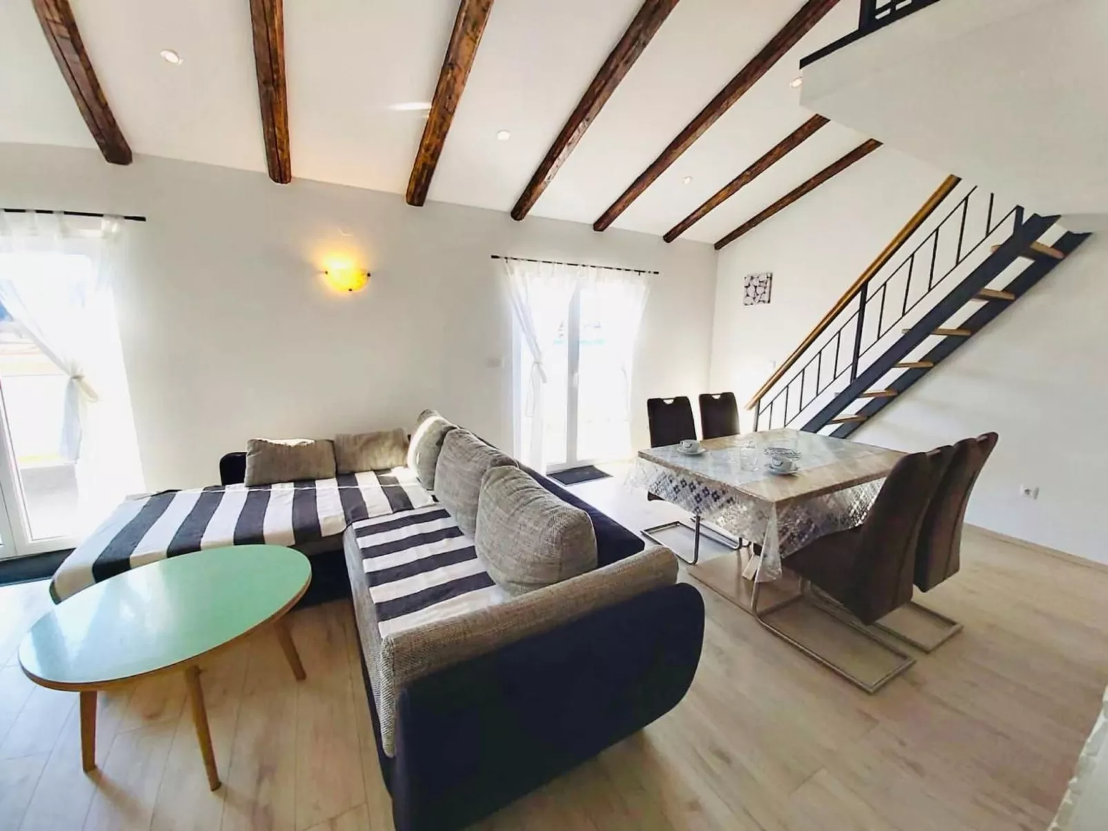 Apartment Karlo auf zwei Wohnebenen, mit Meerblick-Drinnen