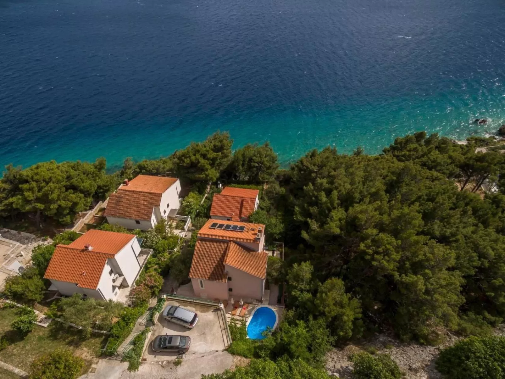 Charmantes Ferienhaus in Medići mit Privatem Pool-Draußen