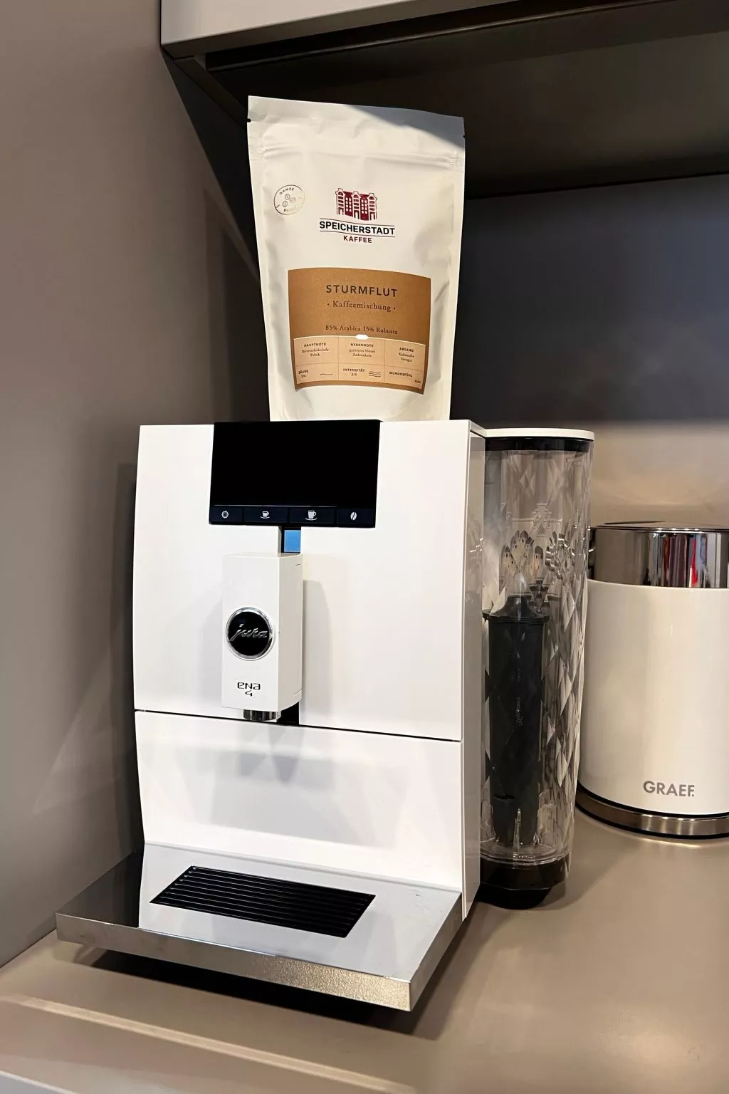 Lobster im Nauticum-Drinnen