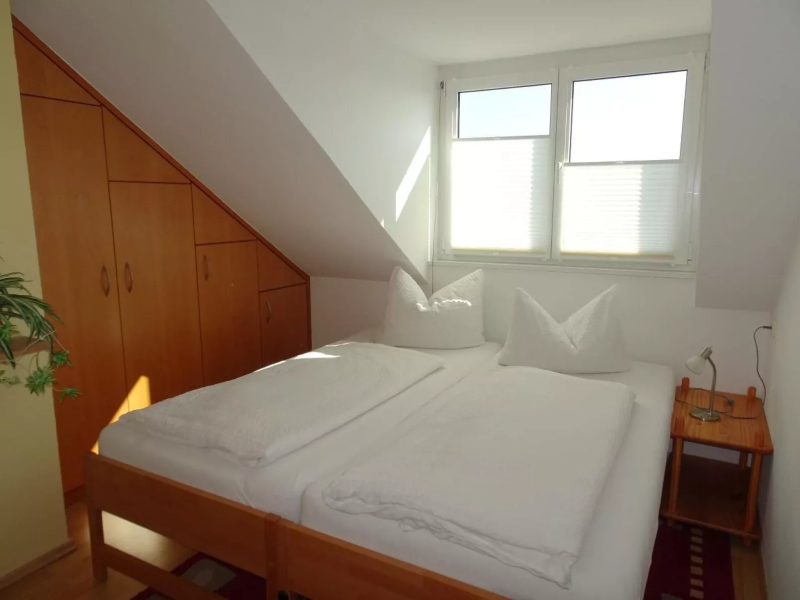 Haus Holzheimer mit Blick auf die Rhön-Image-tags.info