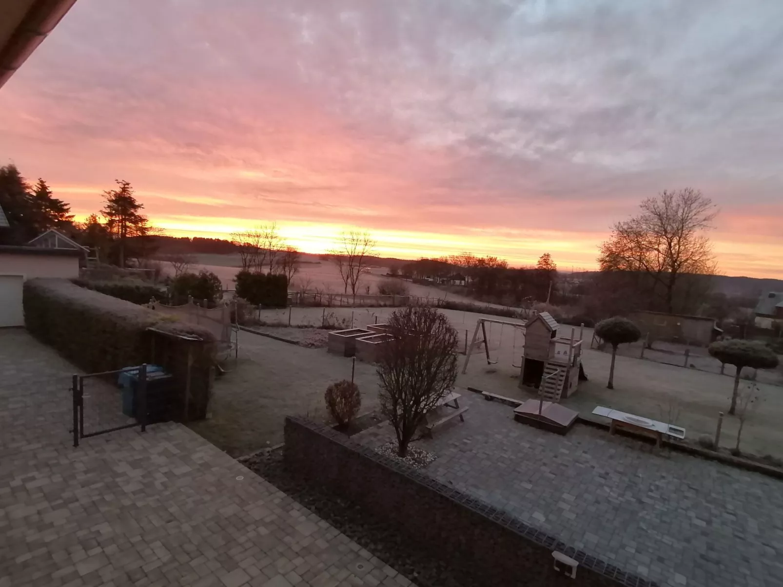 Appartement mit Terrasse-Draußen