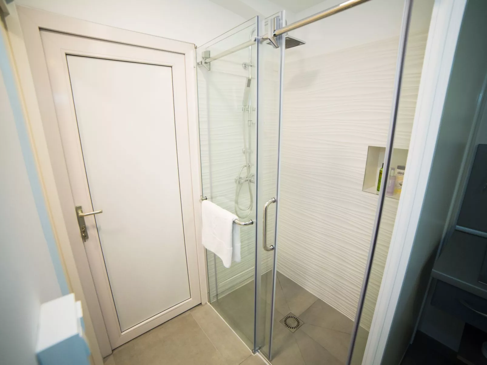 Mit Terrasse-Drinnen