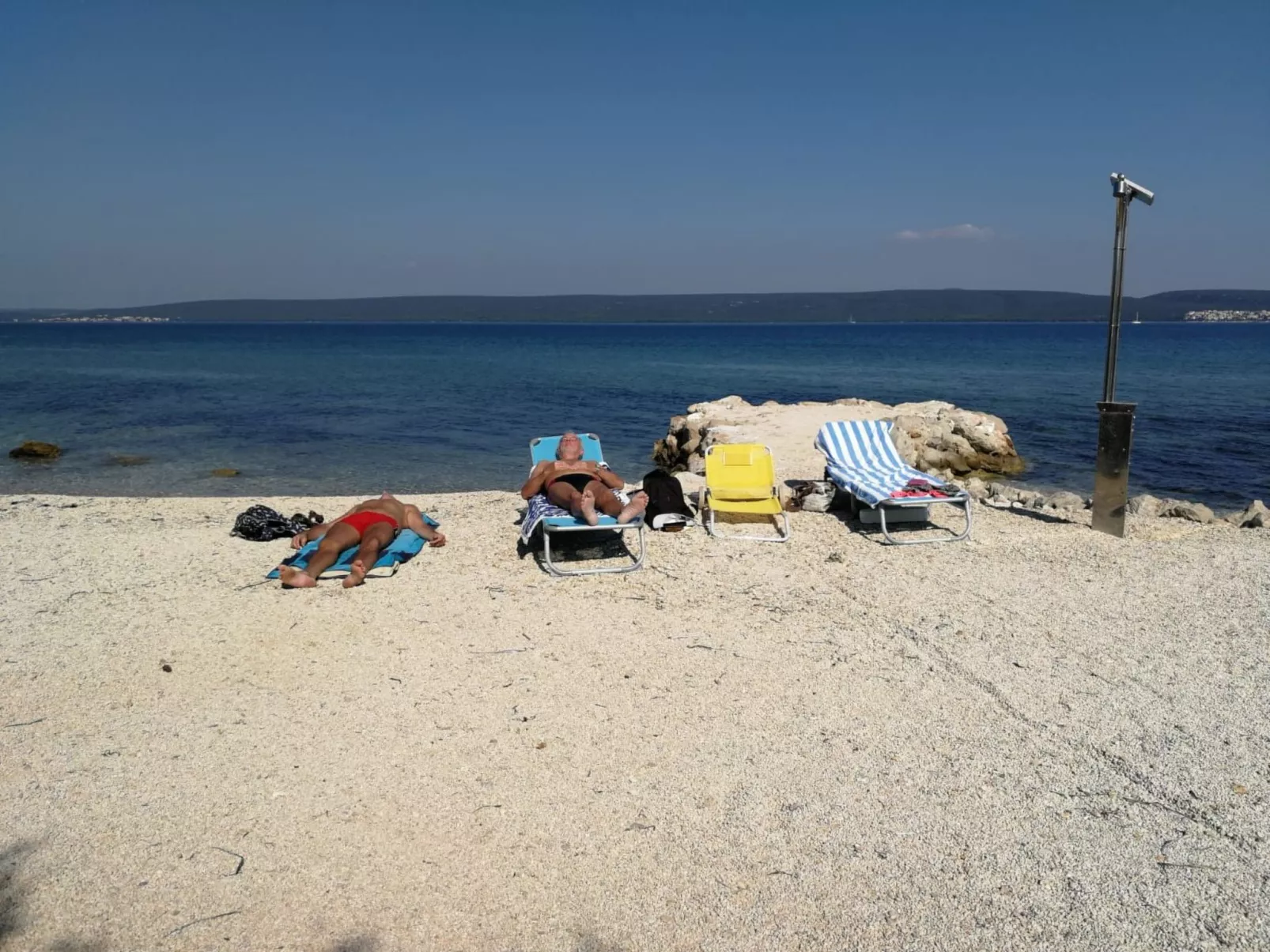 Für vier Personen mit Balkon im ersten Obergeschoss gelegen-Outside
