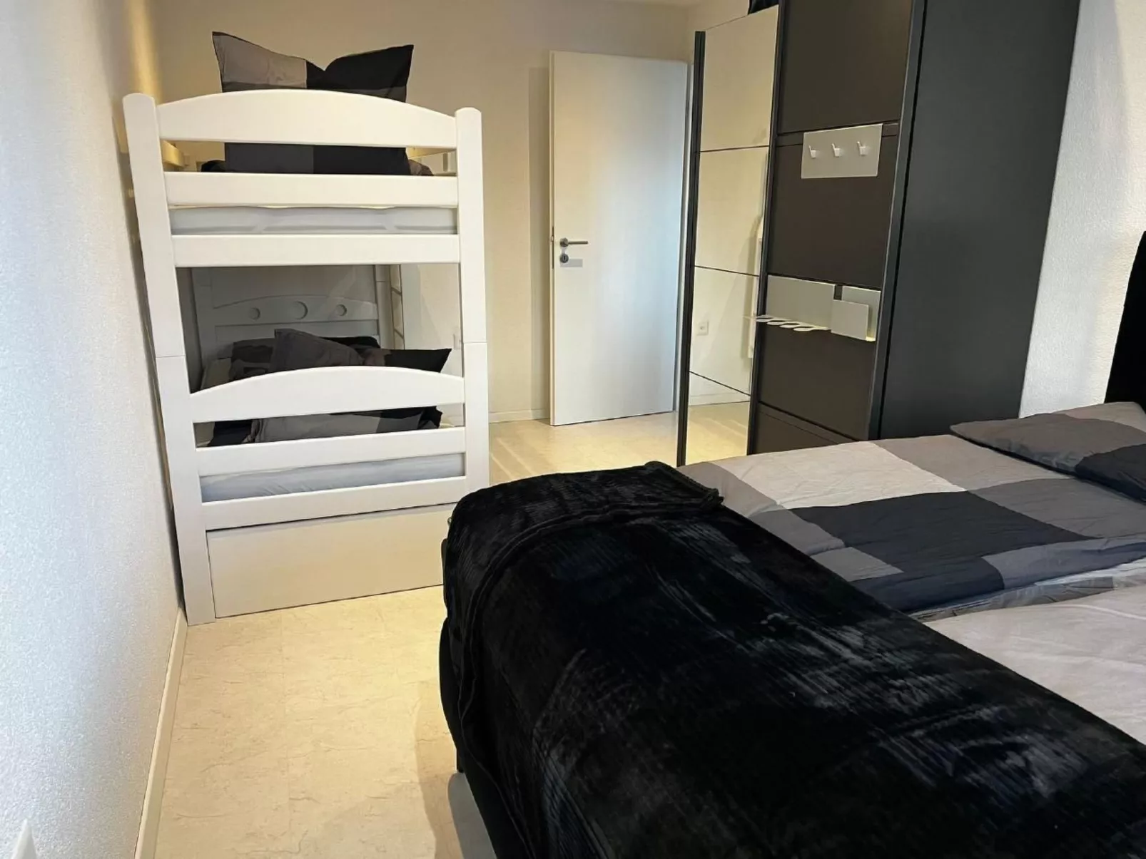 Mit eigener Terrasse-Dedans