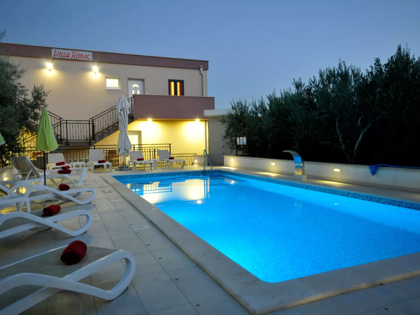 Villa Rimac in Kastel Stafilic mit Garten, Grill-Image-tags.info