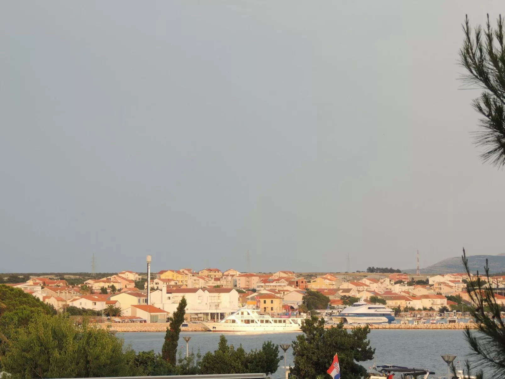 Apartment mit Balkon-Outside