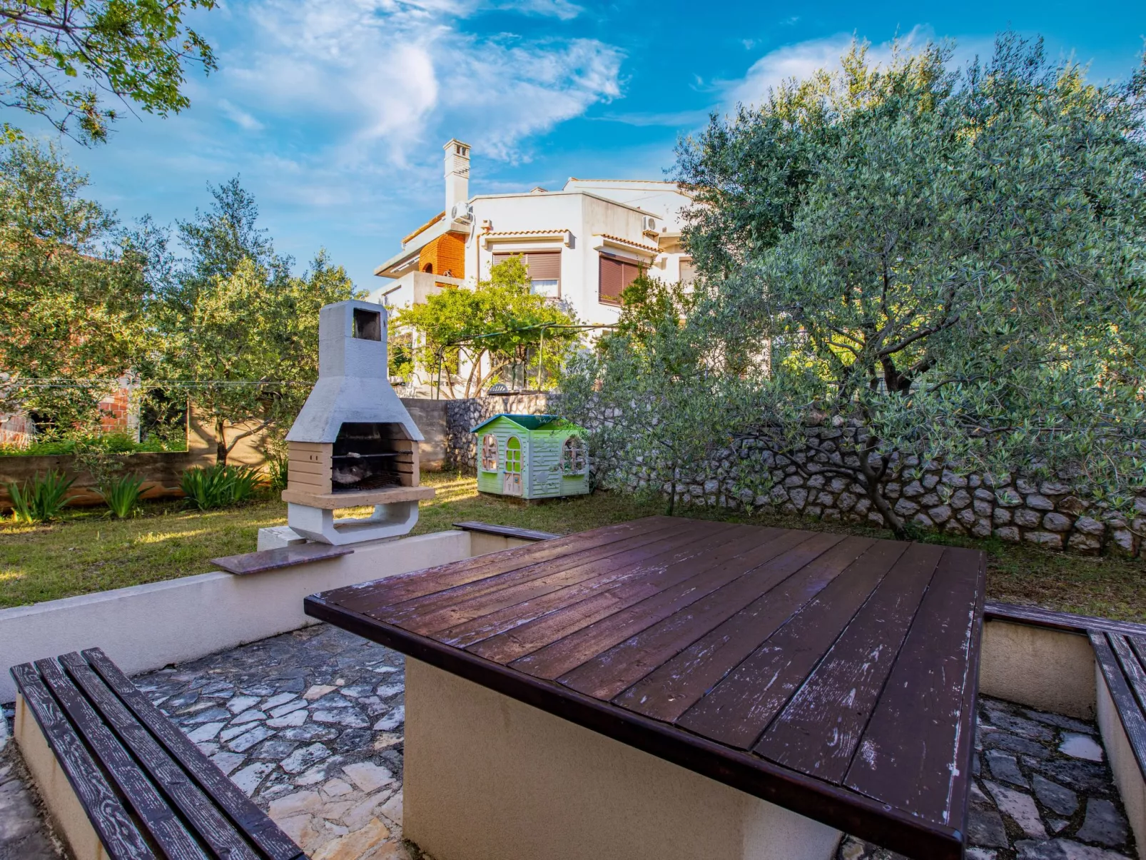 Schöne Wohnung "Apartman Mira 1" mit Terrasse-Inside