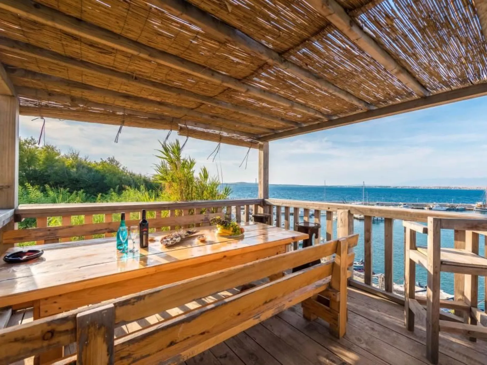 "Delfin prizemlje"-Dehors