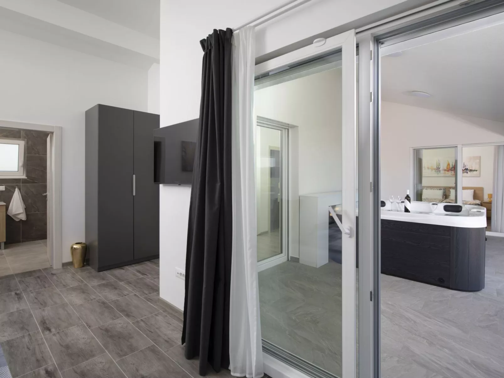 Villa Euphoria mit Pool, Sauna und Whirlpool-Inside