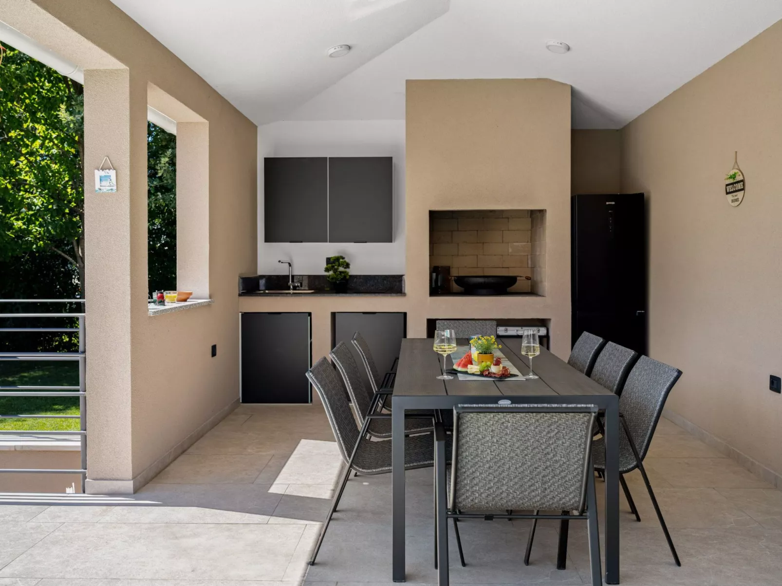 Villa Lejla-Image-tags.info