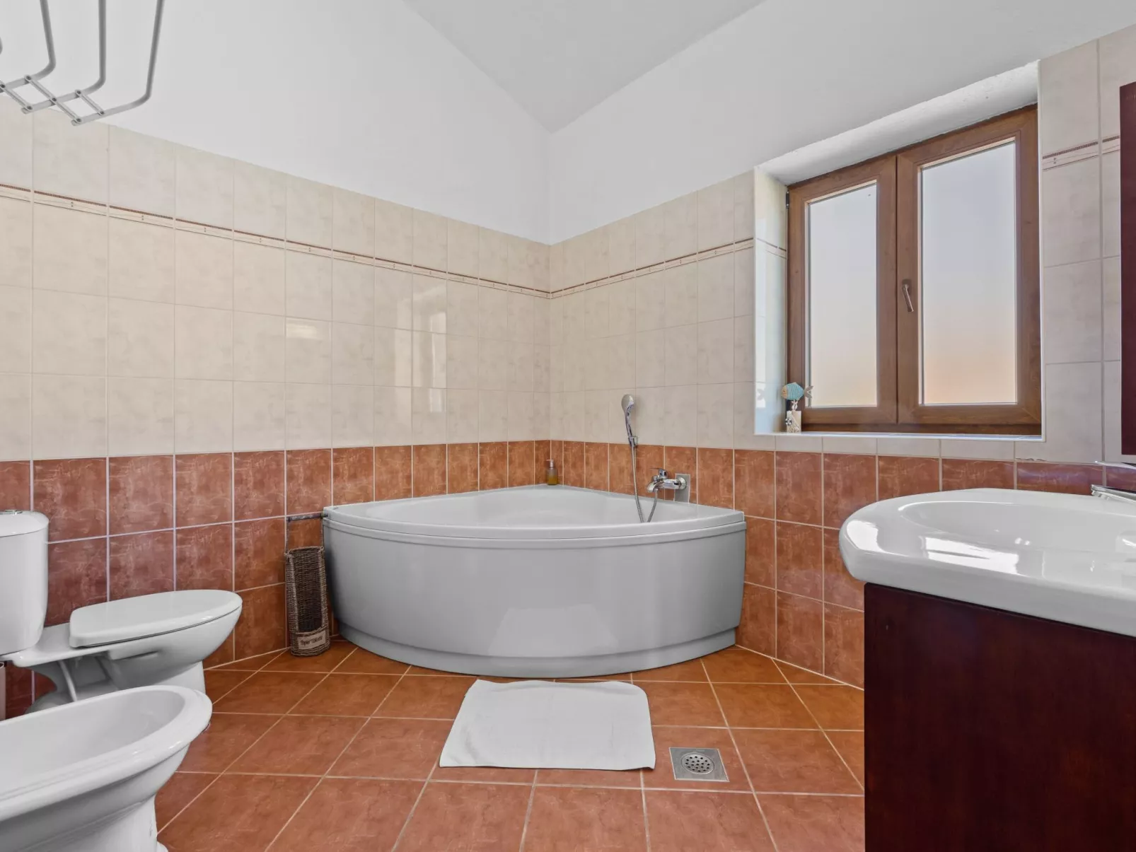 Villa Lara-Image-tags.info