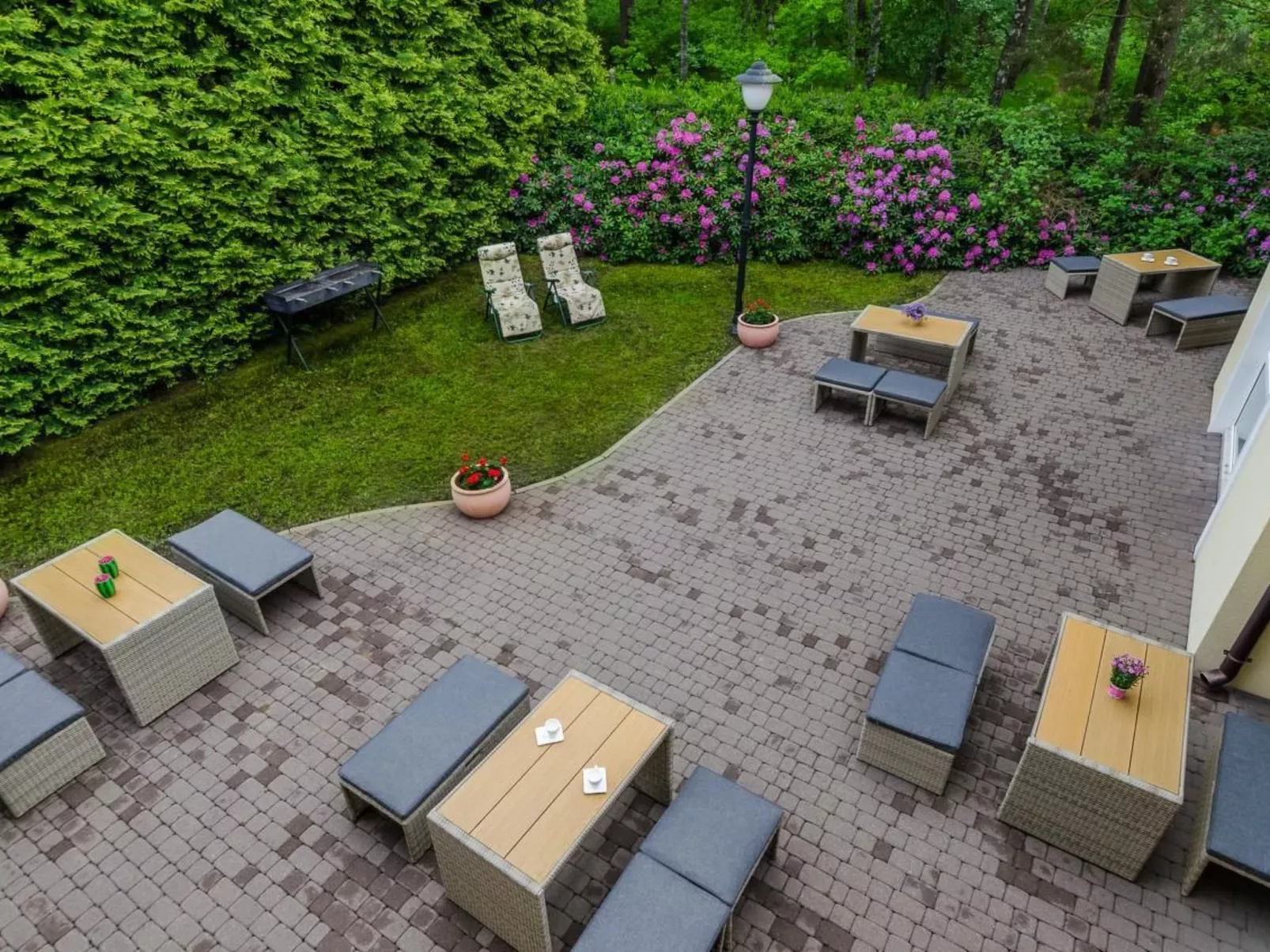 "Apartment4" mit Garten-Dehors