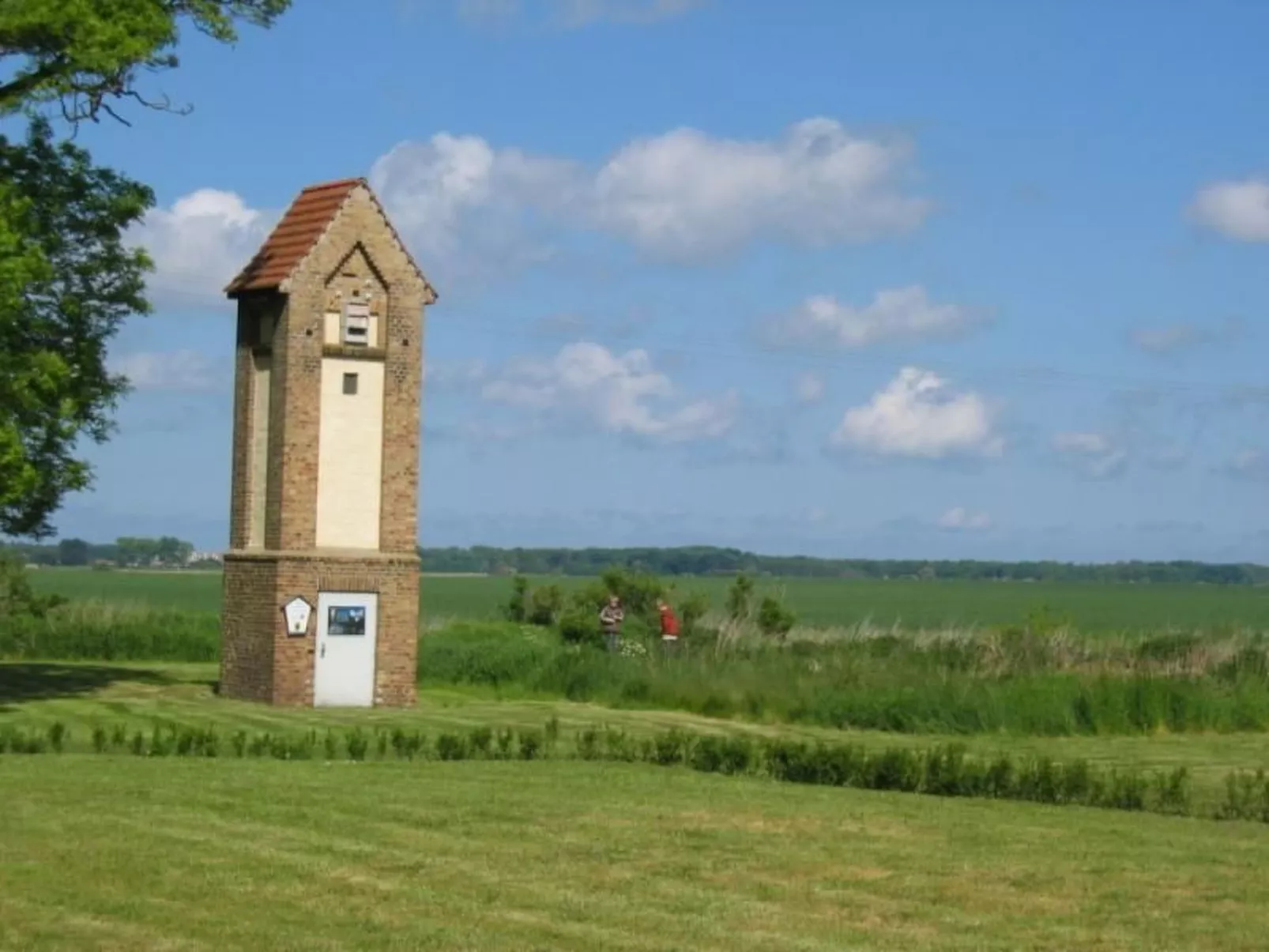 Parterre WEST-Draußen