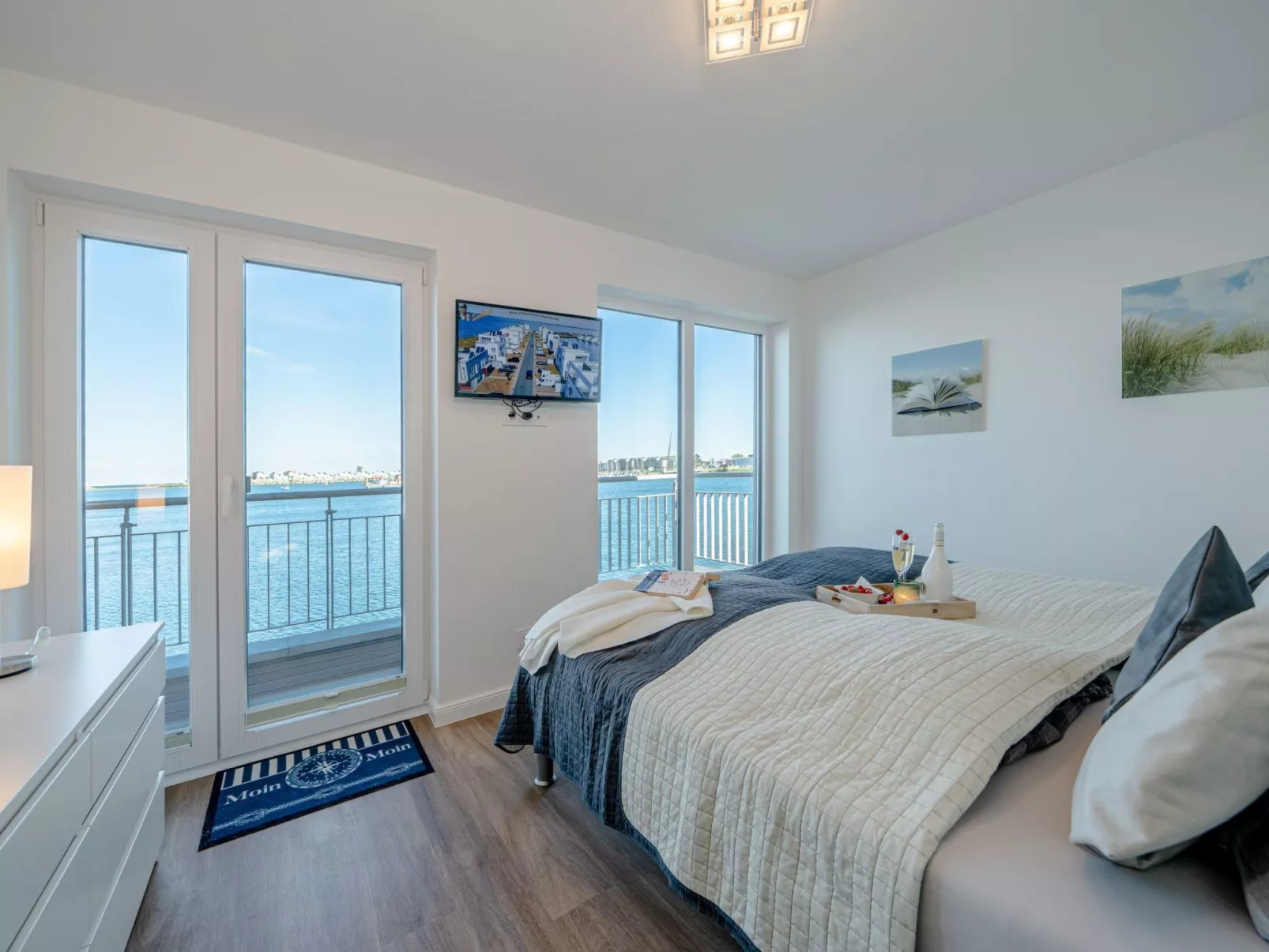 Schleivilla Hafenblick by Seeblick Ferien ORO-Drinnen