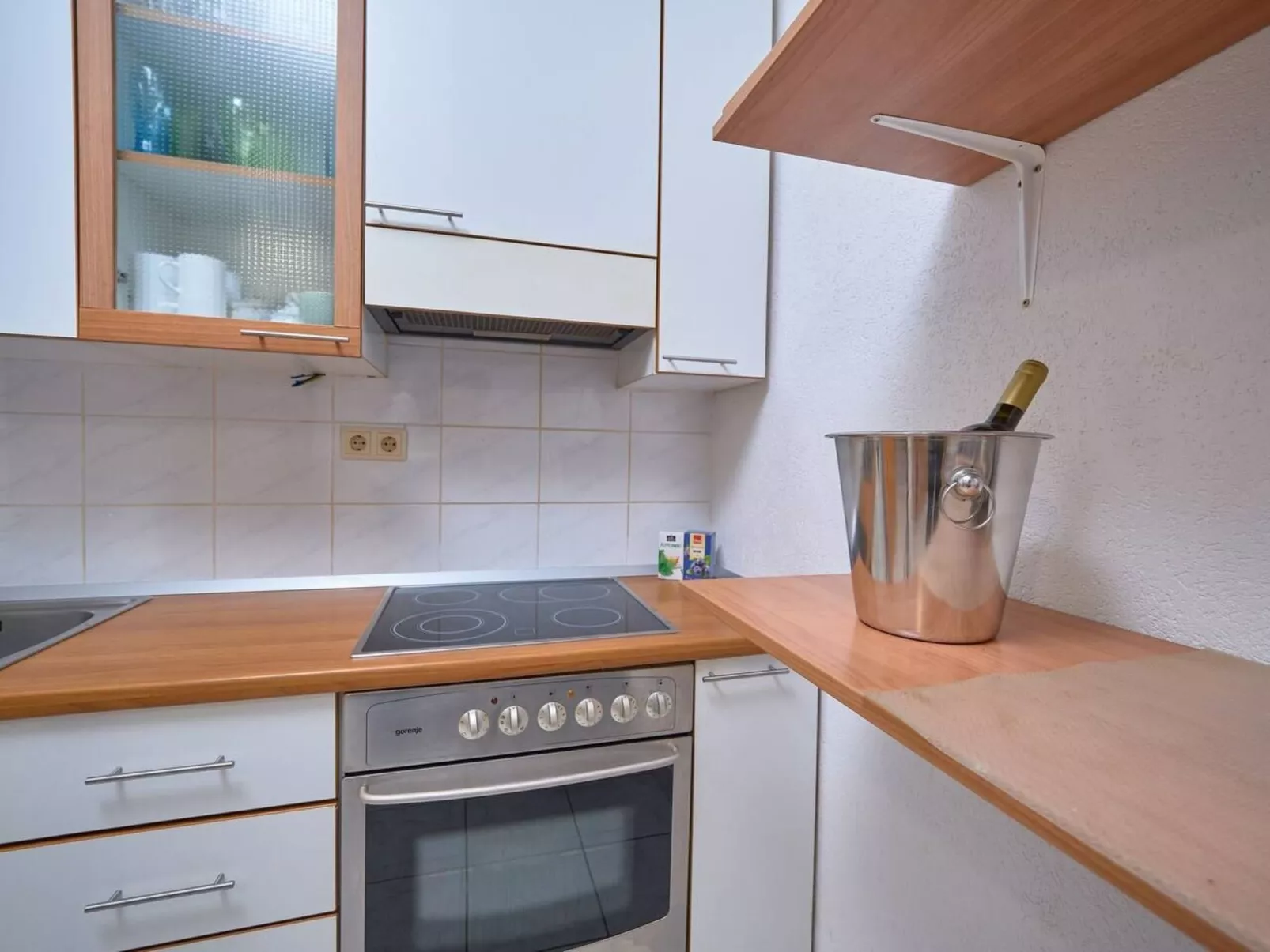 M Charmante Wohnung mit Gemeinschaftspool-Inside