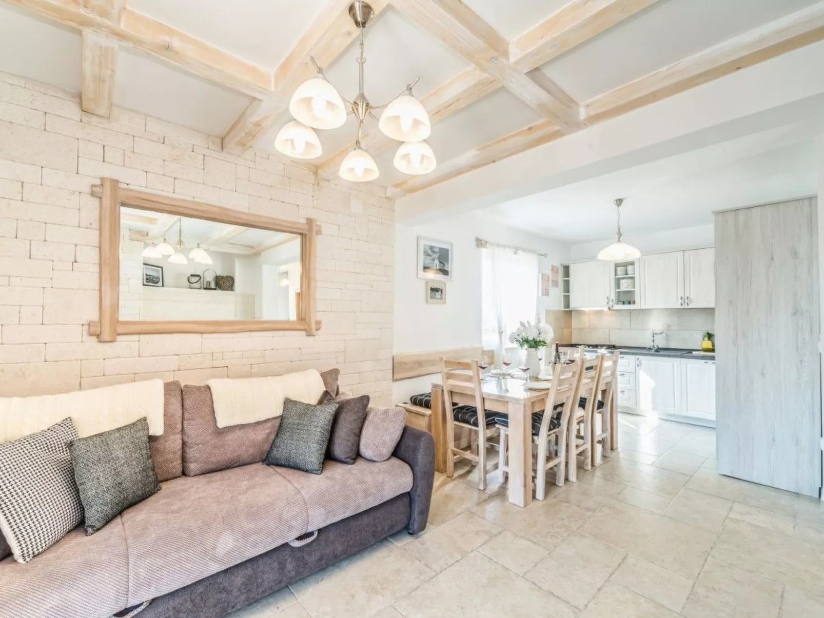 Villa Kirsten mit beheiztem Pool - von TA Leut Agency-Drinnen