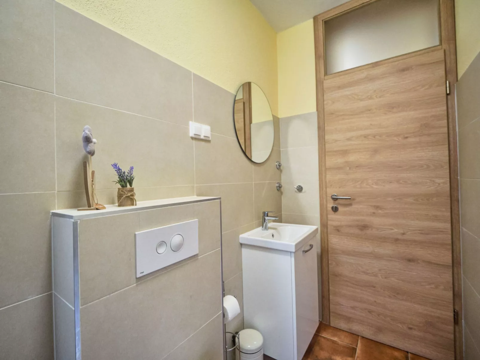 Anovi Holiday Home 1 - Haus mit zwei Schlafzimmern-Dedans