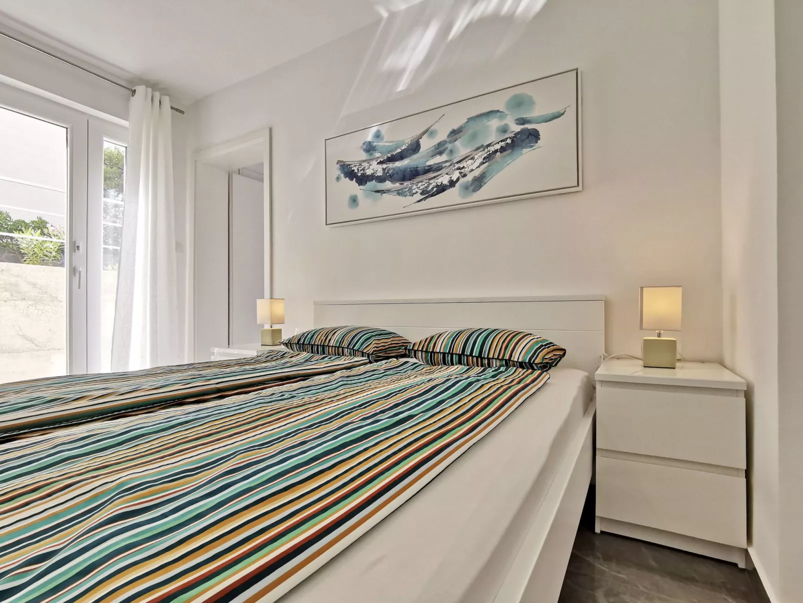 Studio Apartment More-Inside