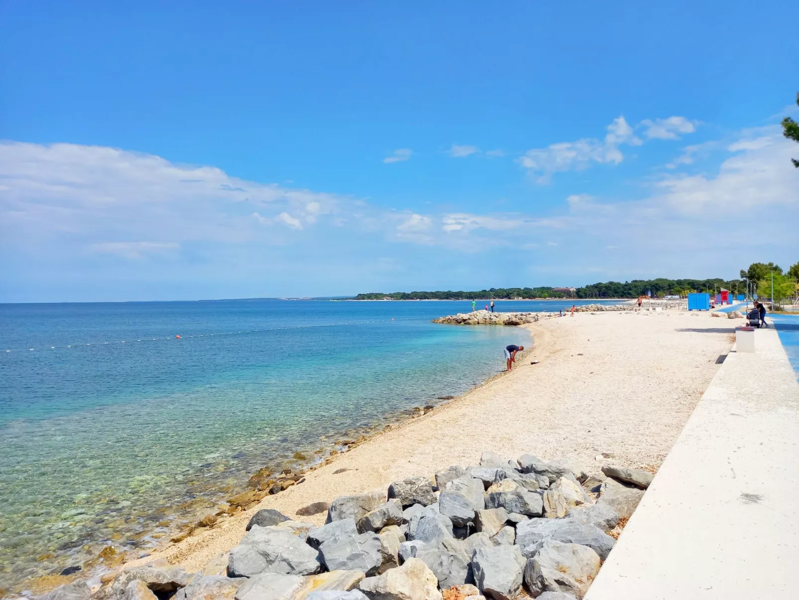 Anemona, Dorf Valbandon-Dehors