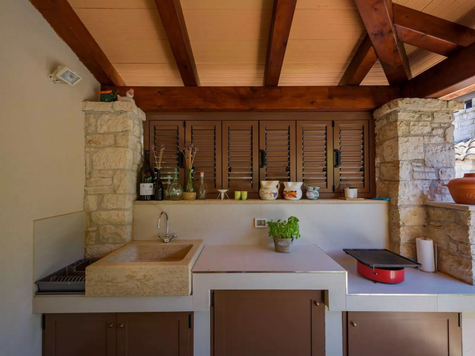 Villa Crystal-Draußen