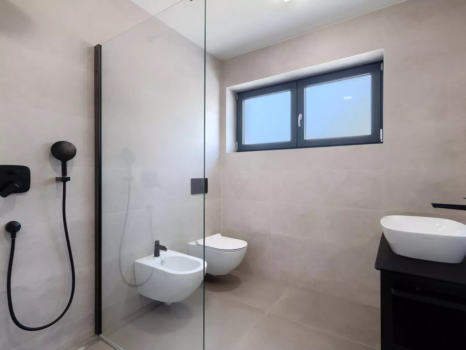 Villa Cascada-Image-tags.info