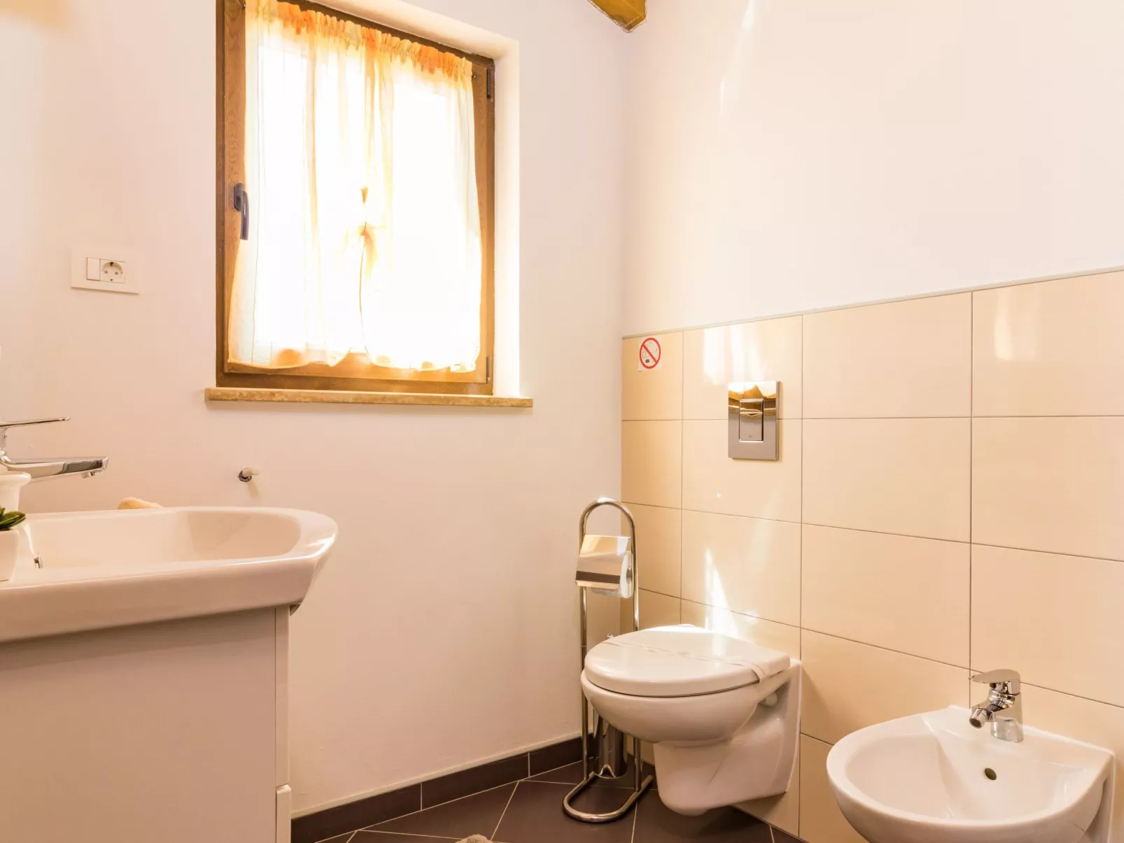 Beeindruckende Luxusvilla mit beheiztem Privatpool-Image-tags.info