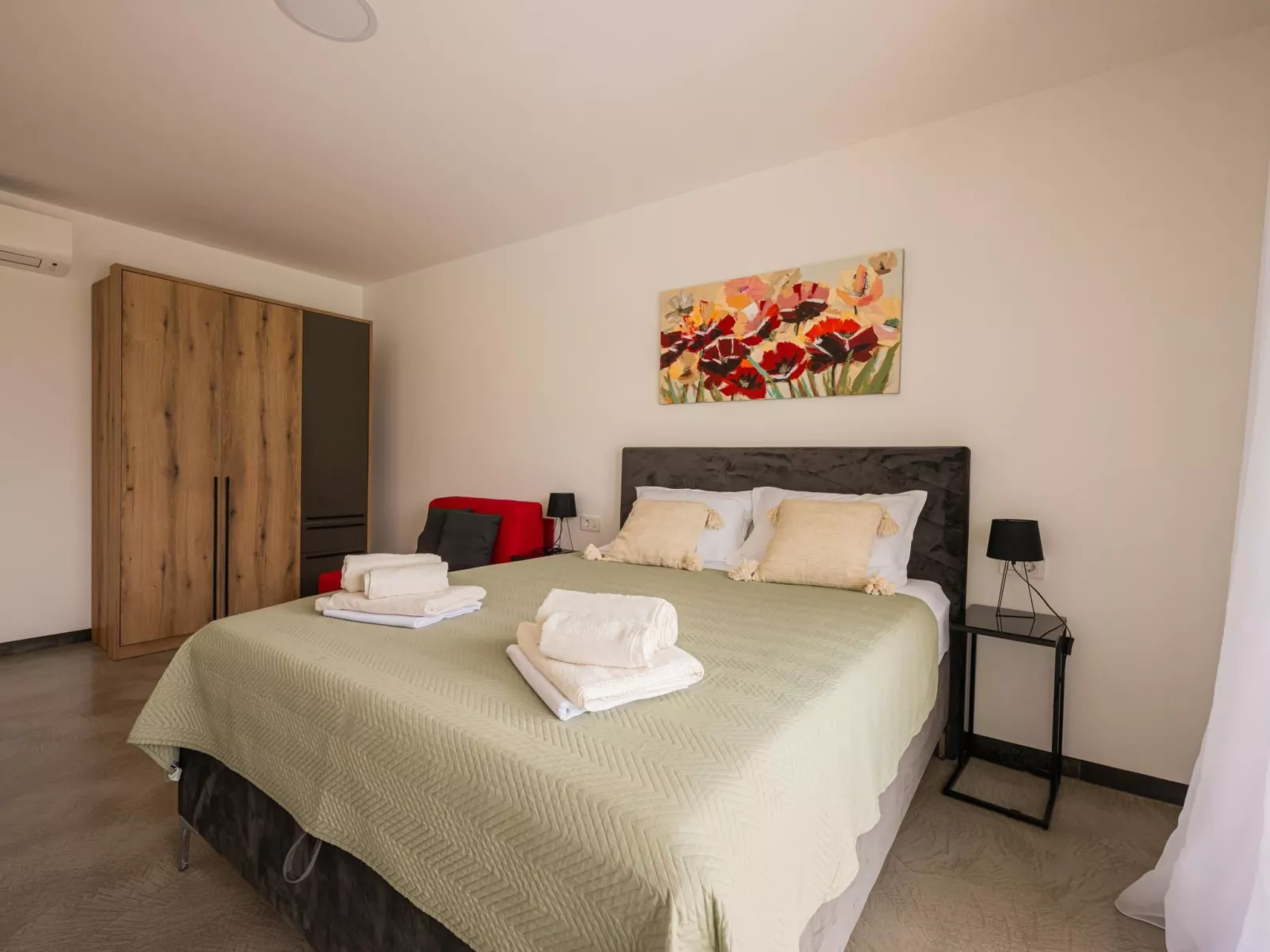 Villa Aura-Image-tags.info