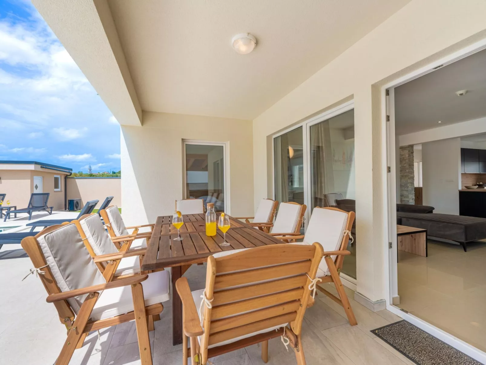 Ferienvilla "Villa Dvor" mit privatem Pool-Dedans