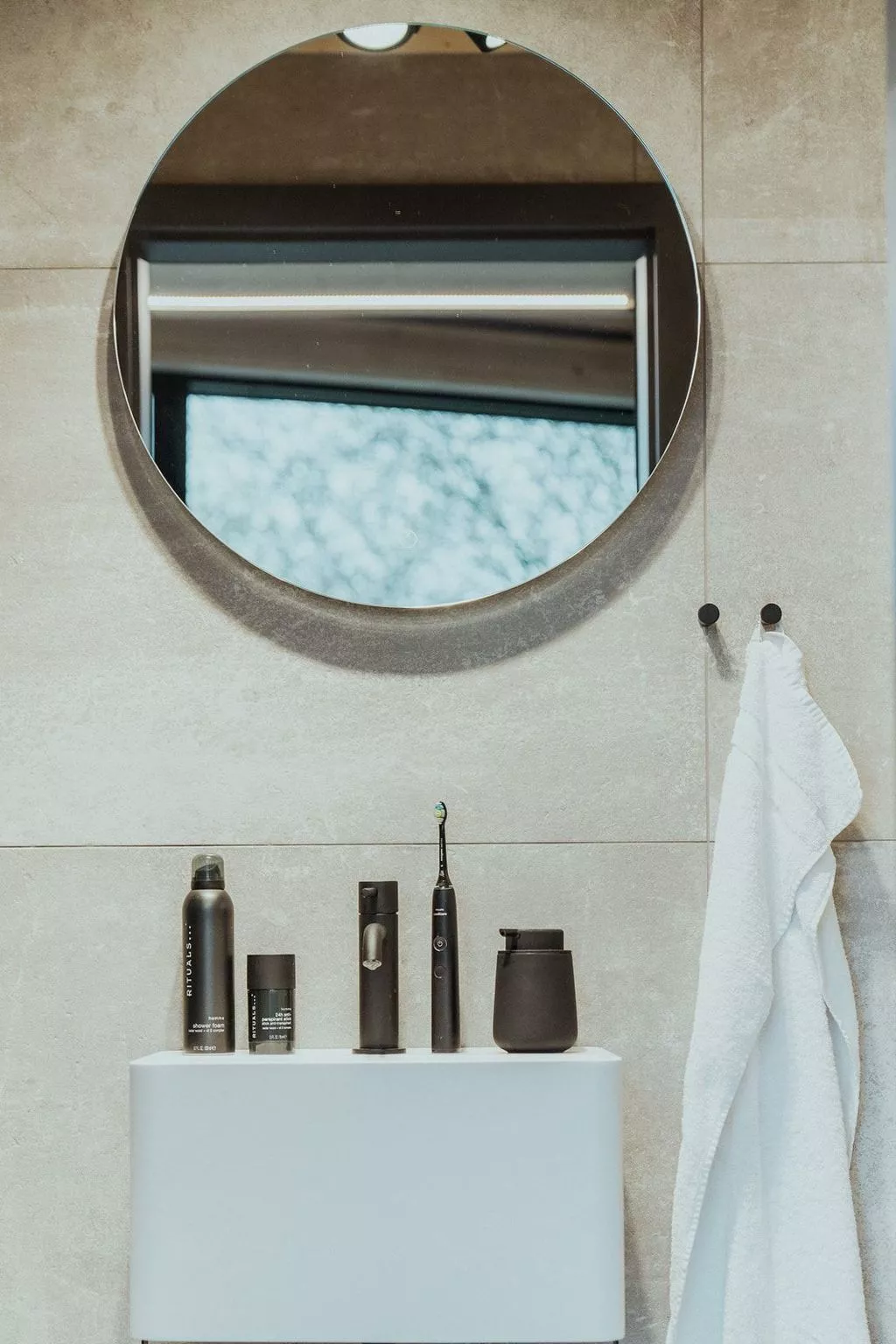 (A) Cabin Stars-Inside