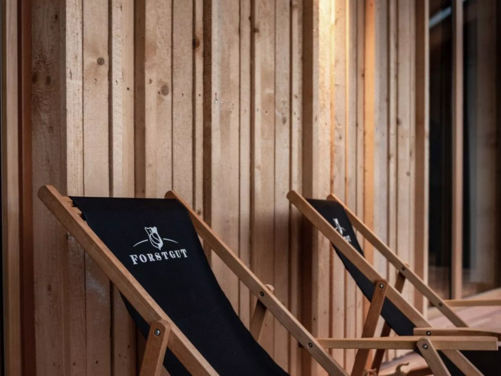 EXKLUSIVE FERIENWOHNUNG MIT EIGENER SAUNA-Draußen