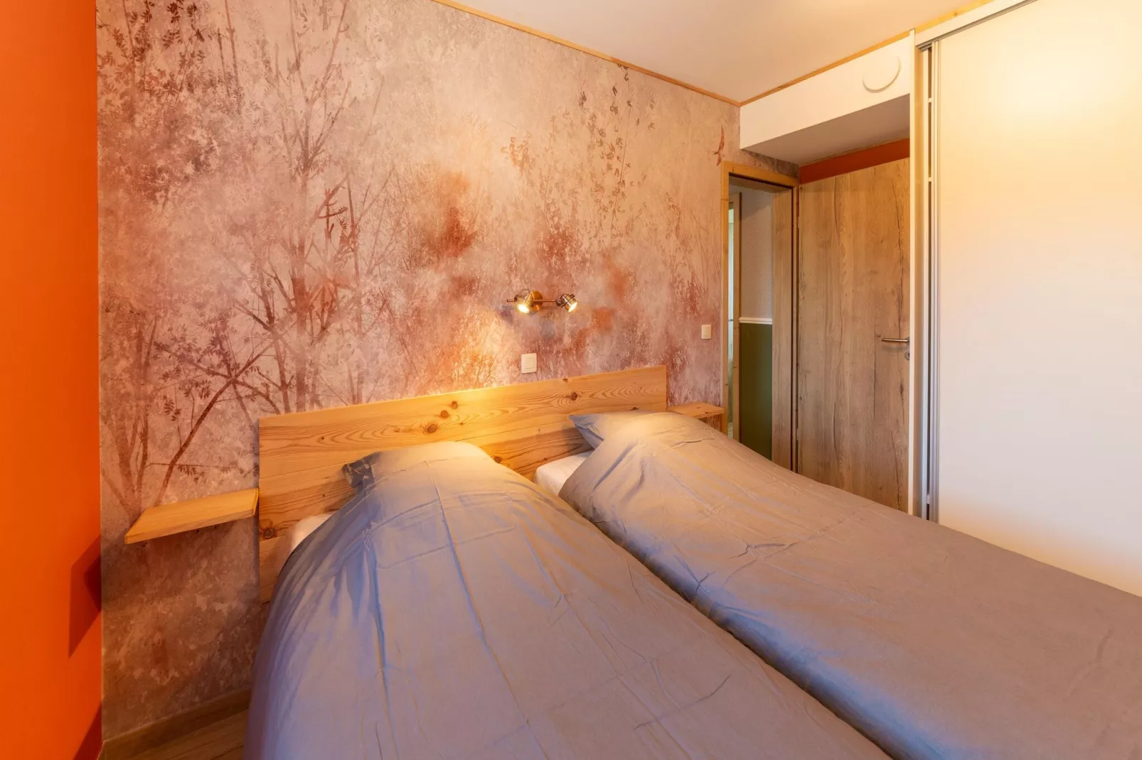 Magnifique habitation située aux abords du circuit de Spa Francorchamps - Aux champs des oiseaux-Bedroom