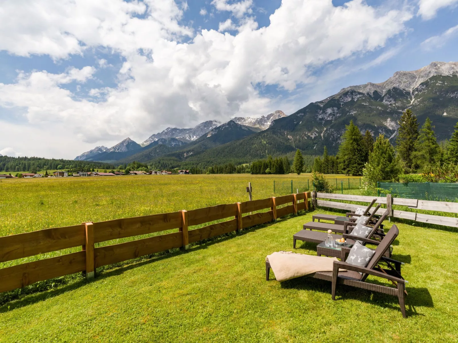 Appartement "Glücksmomente"-Draußen