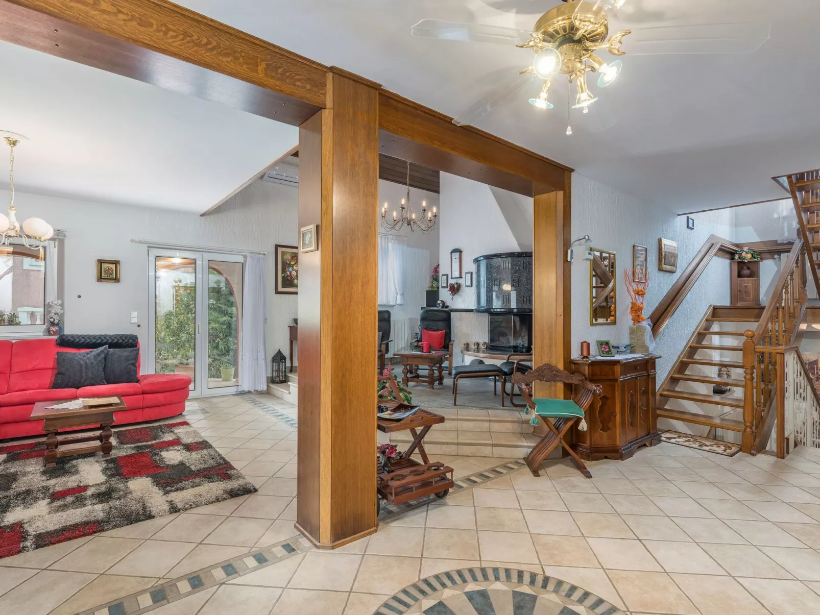 Charmante Familienvilla, in der Hunde willkommen sind-Drinnen