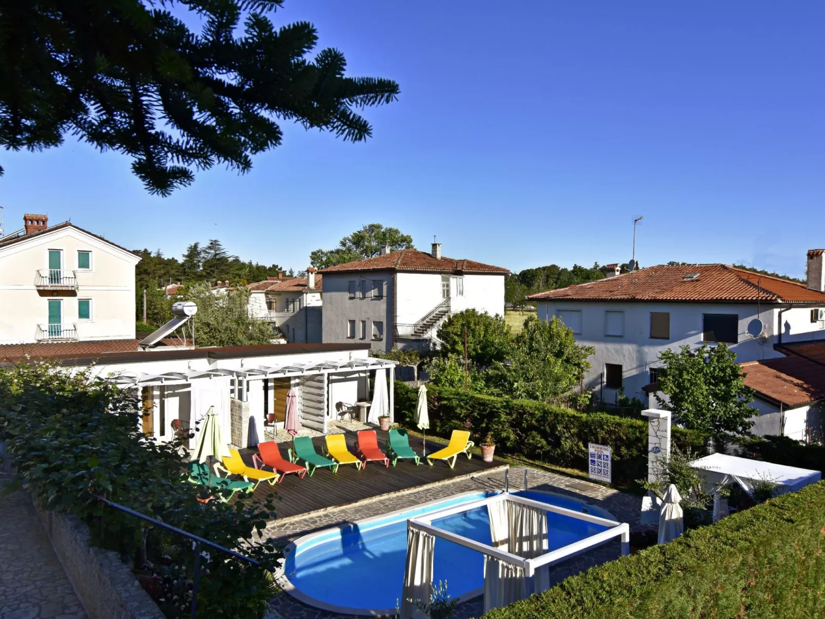 Apartment Nika1 Umag mit Pool und Whirlpool 400 Meter vom Strand entfernt - Outside