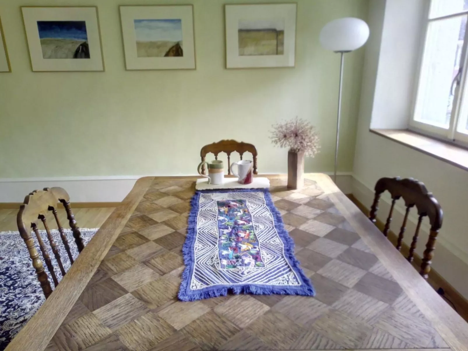 Maison Ruth/Galerie-Drinnen