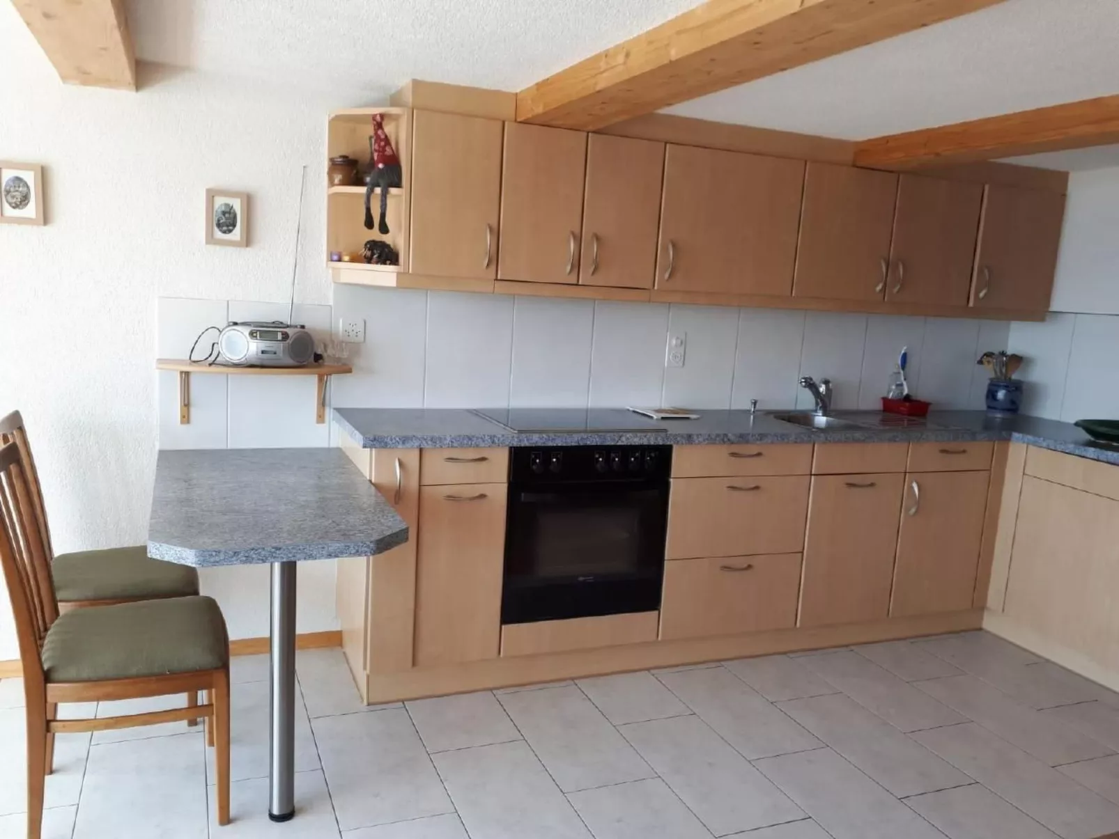 Berg- und Seeblick-Drinnen