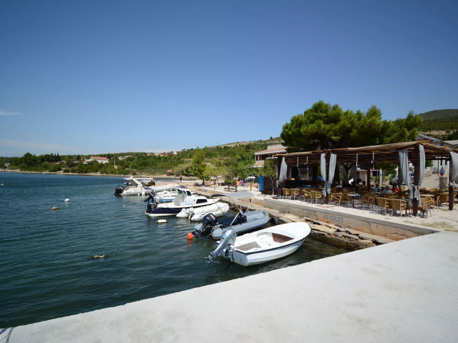 Villa mit beheiztem Pool mit Meerblick - TA Leut Agency-Outside