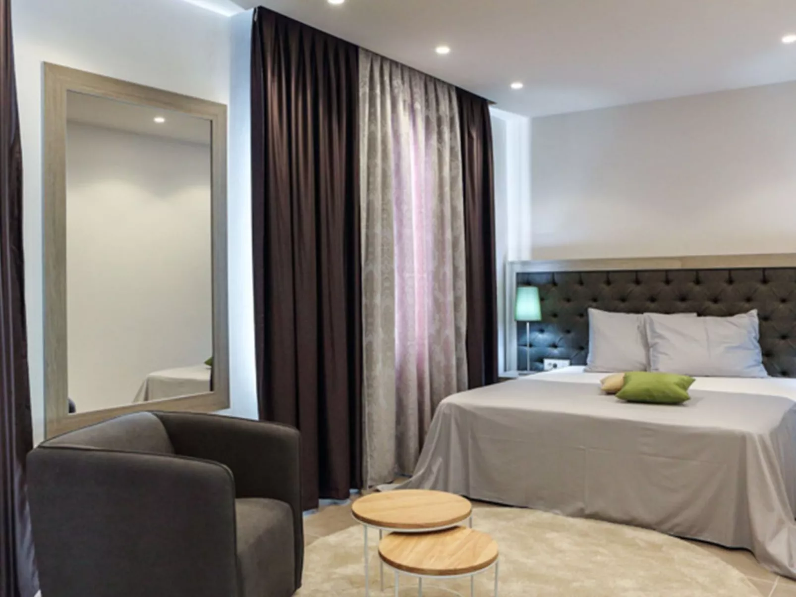 Luxusvilla Viola mit Pool, Sauna und Fitnessraum-Drinnen