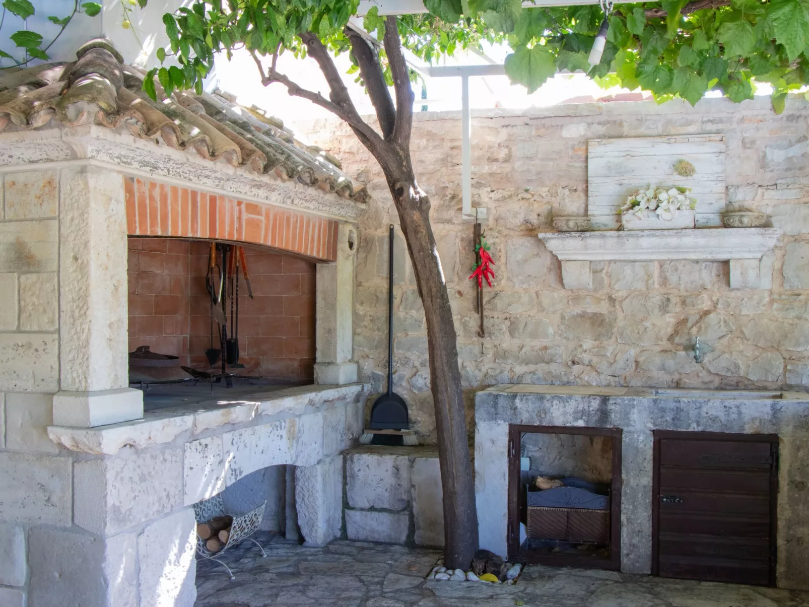 "Hidden Treasure"-Image-tags.info