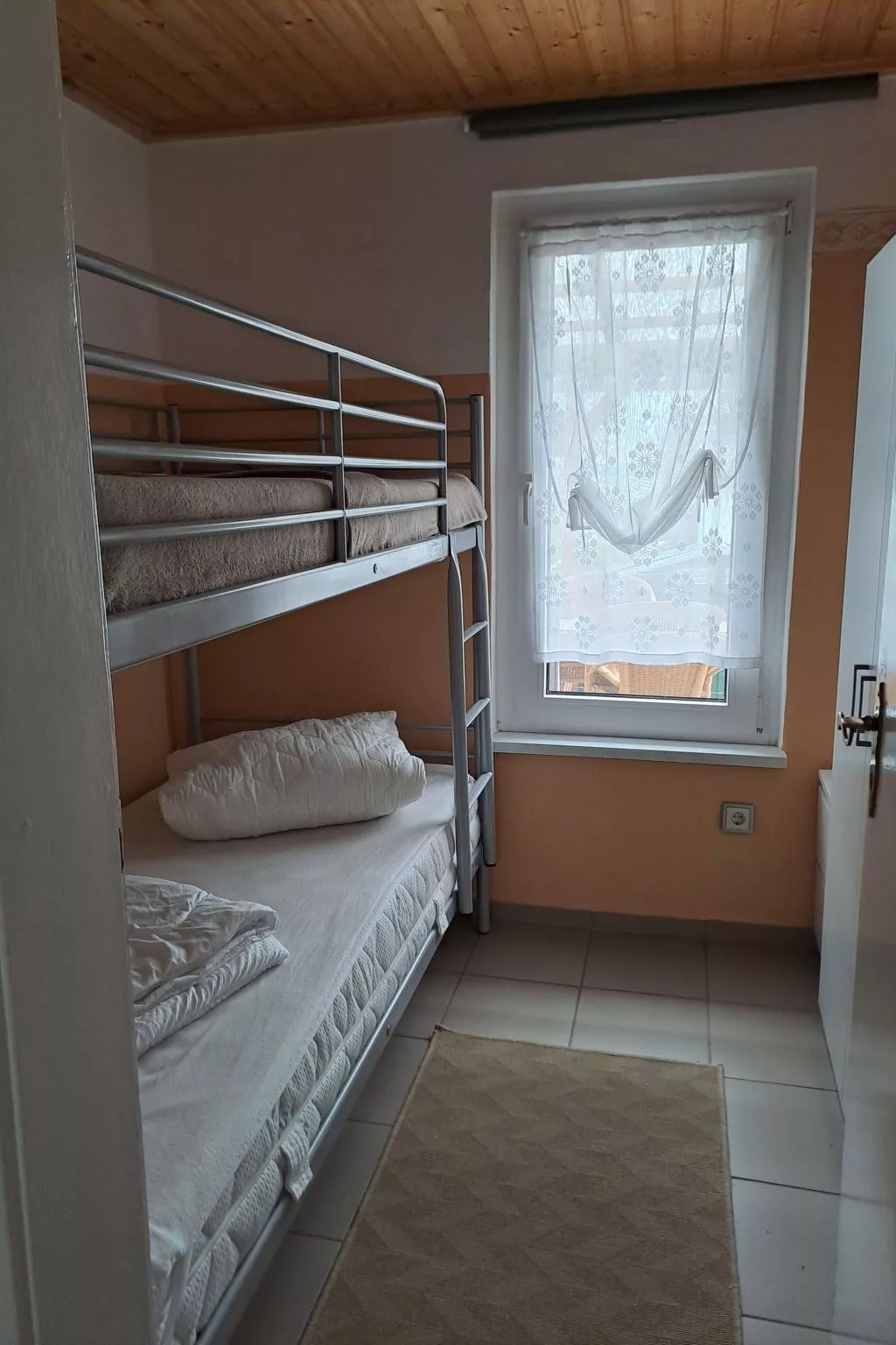 Lotte direkt am Plauer See-Dedans