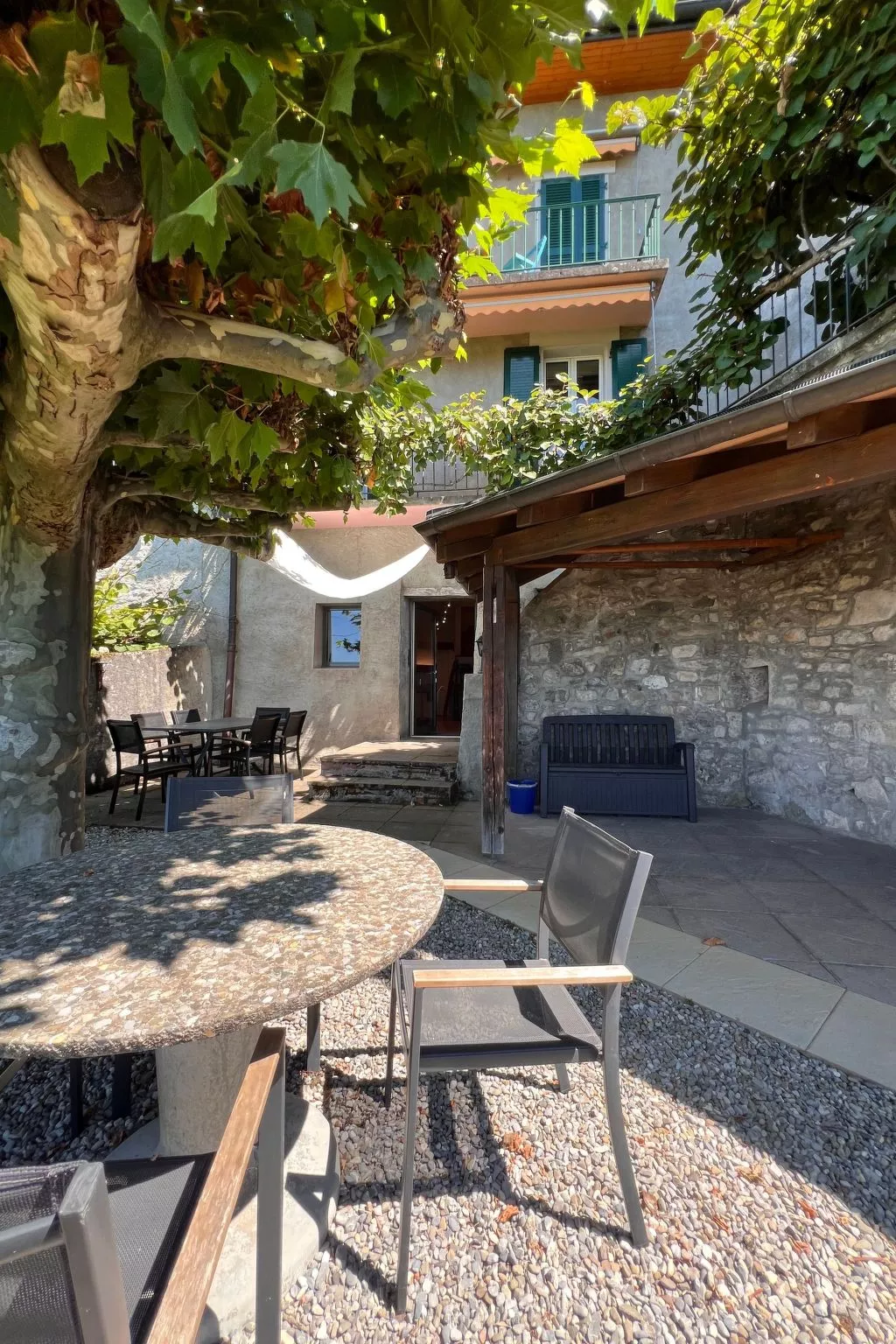 Vigneronne, Vigne-Draußen