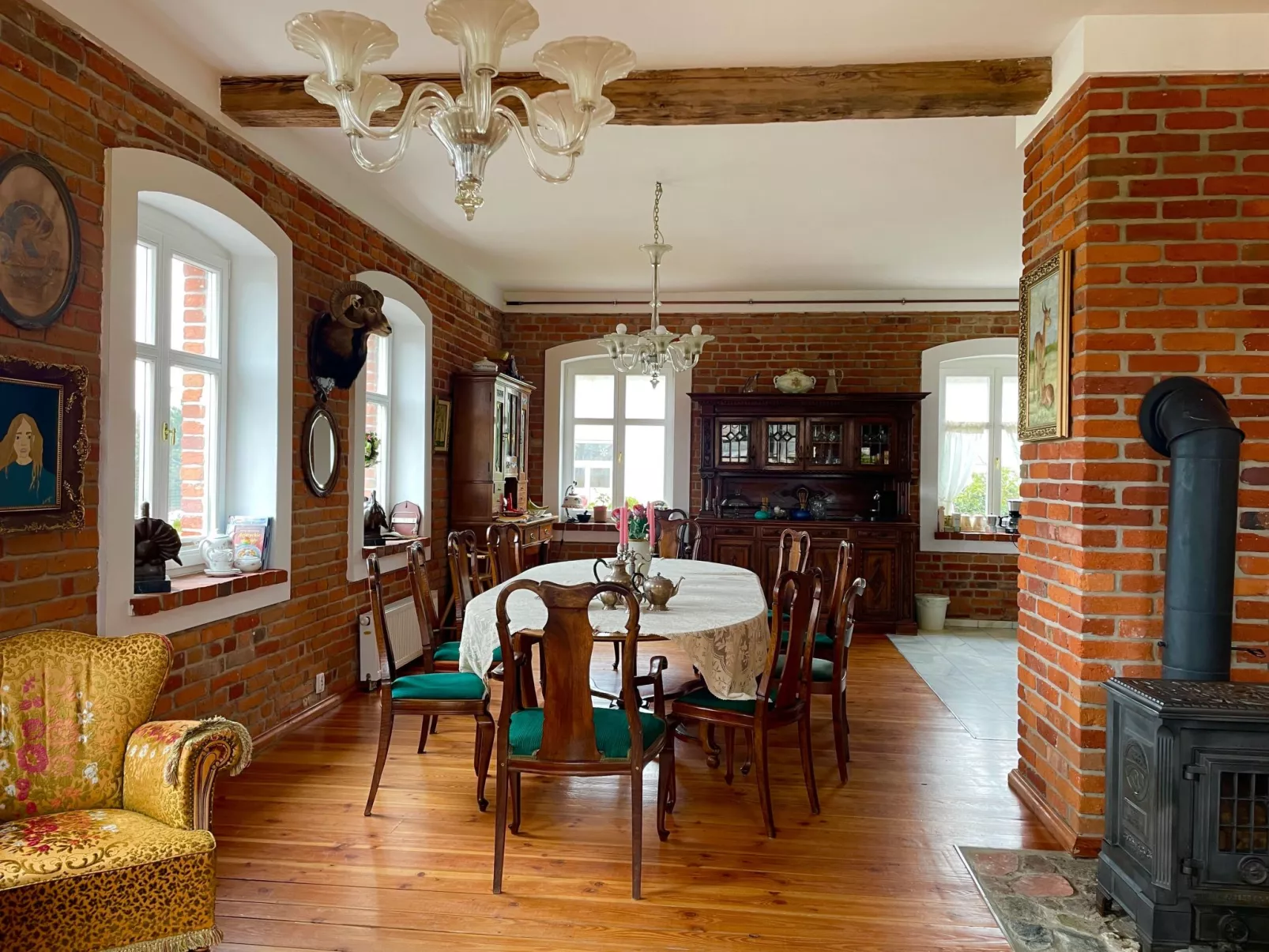 Anwesen mit Garten, Grill und Terrasse-Dedans