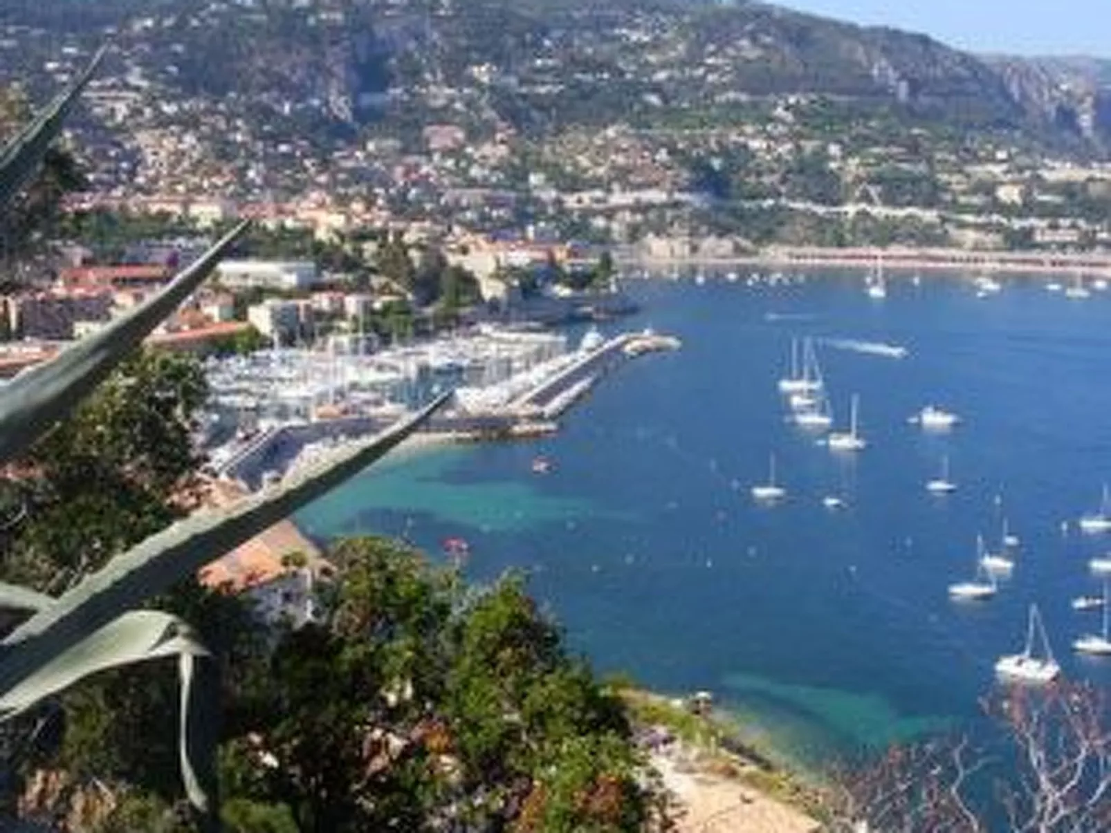 Mit privatem Garten und Terrasse-Dehors